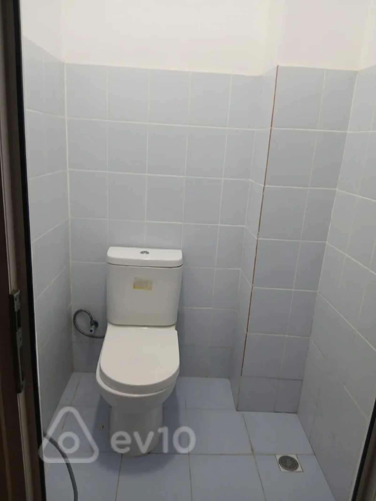 Kirayə verilir 3 otaqlı yeni tikili 126 m²