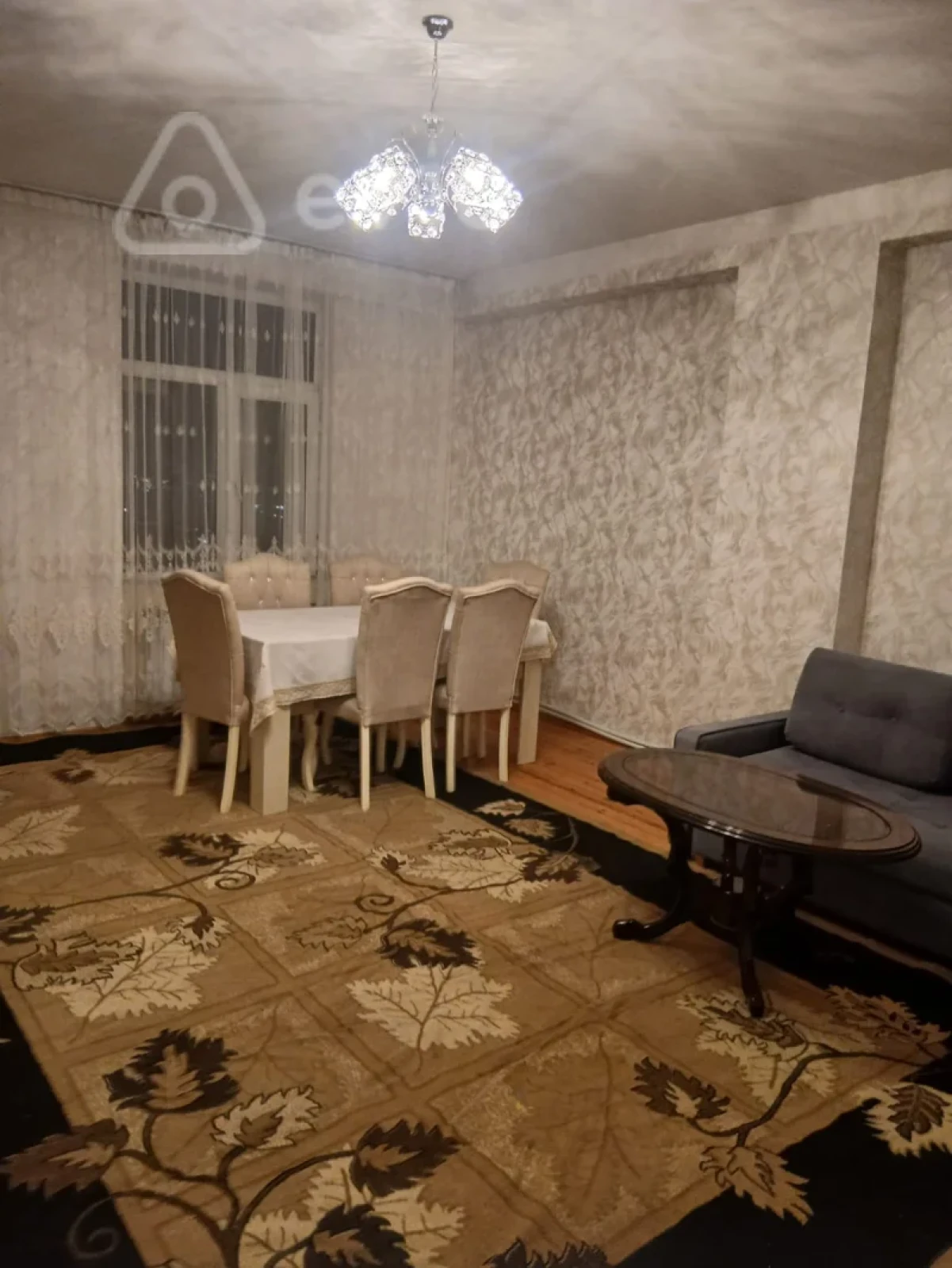 Kirayə verilir 3 otaqlı yeni tikili 126 m²