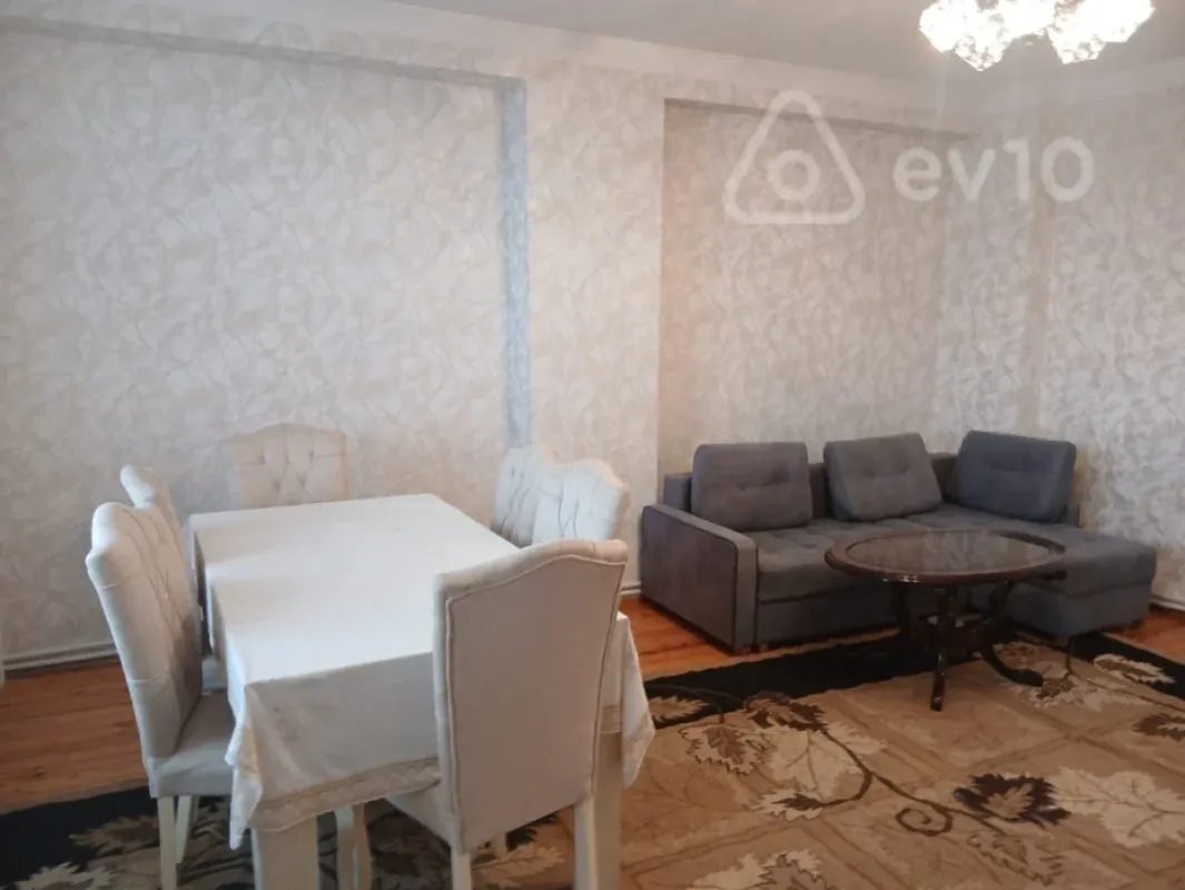 Kirayə verilir 3 otaqlı yeni tikili 126 m²