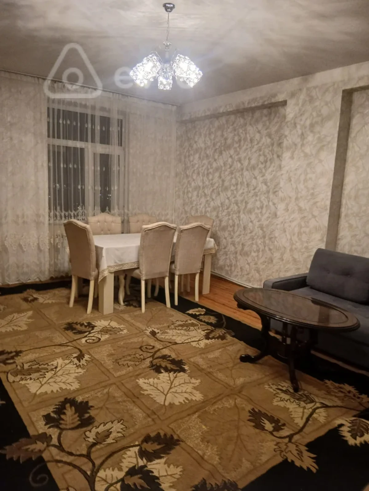 Kirayə verilir 3 otaqlı yeni tikili 126 m²