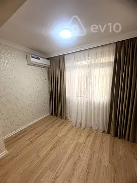 Kirayə verilir 2 otaqlı köhnə tikili 60 m²