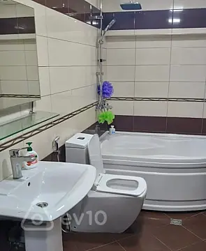 Kirayə verilir 2 otaqlı yeni tikili 65 m²