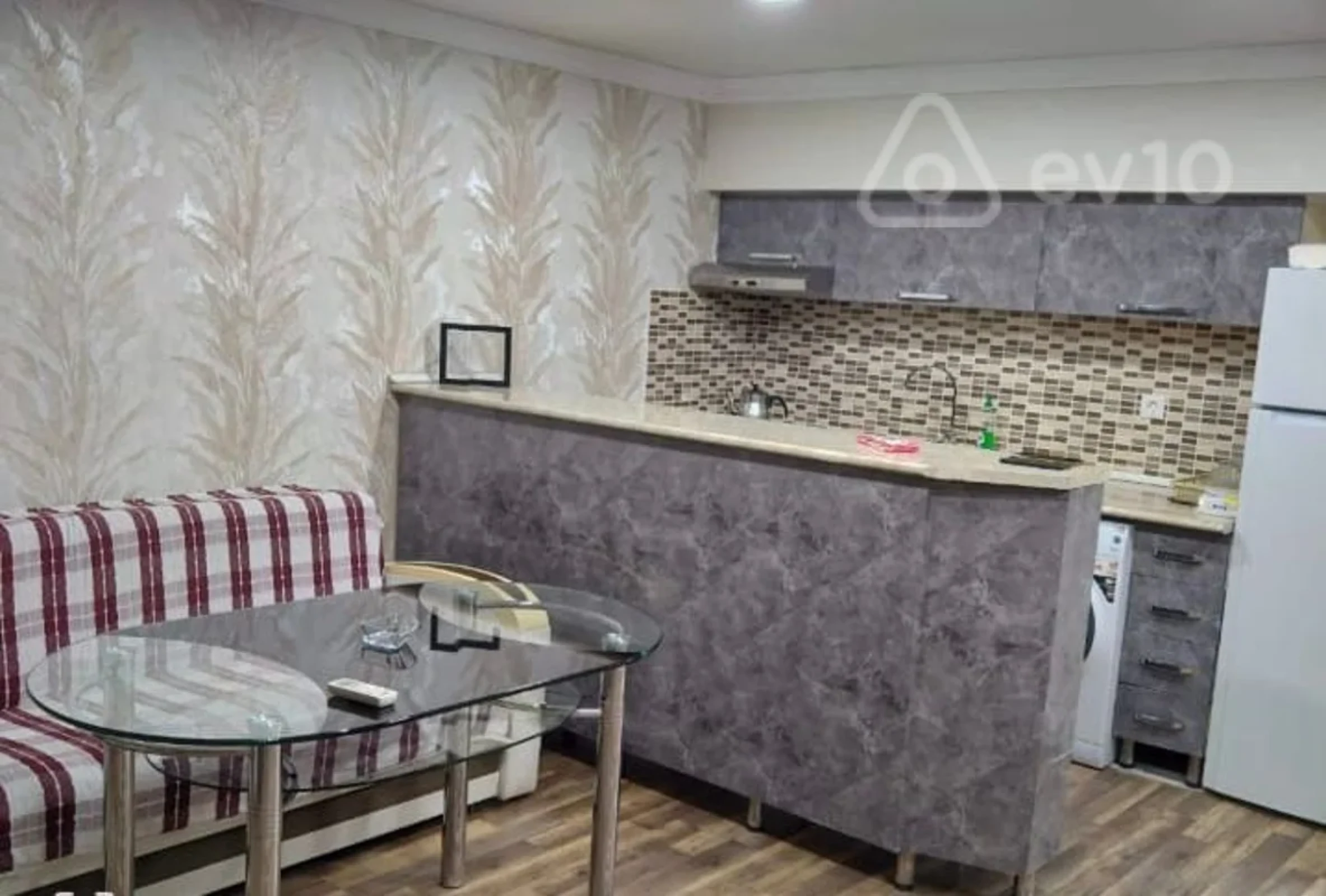 Kirayə verilir 2 otaqlı yeni tikili 65 m²