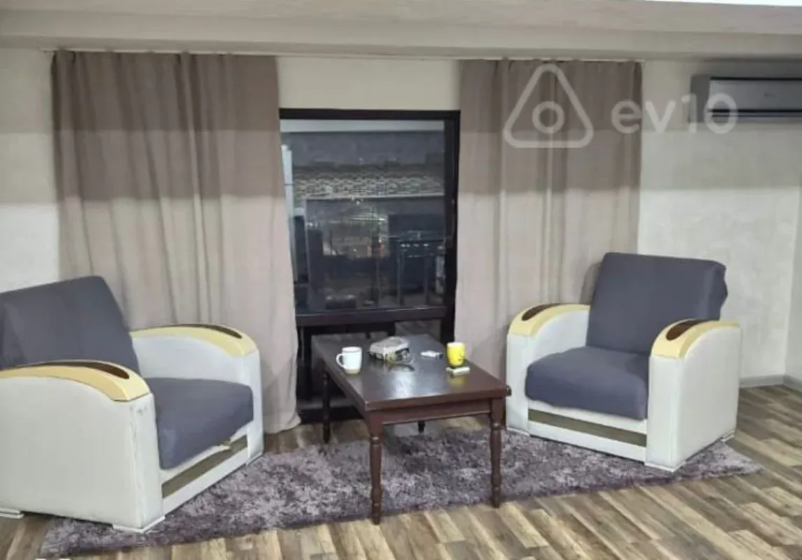 Kirayə verilir 2 otaqlı yeni tikili 65 m²