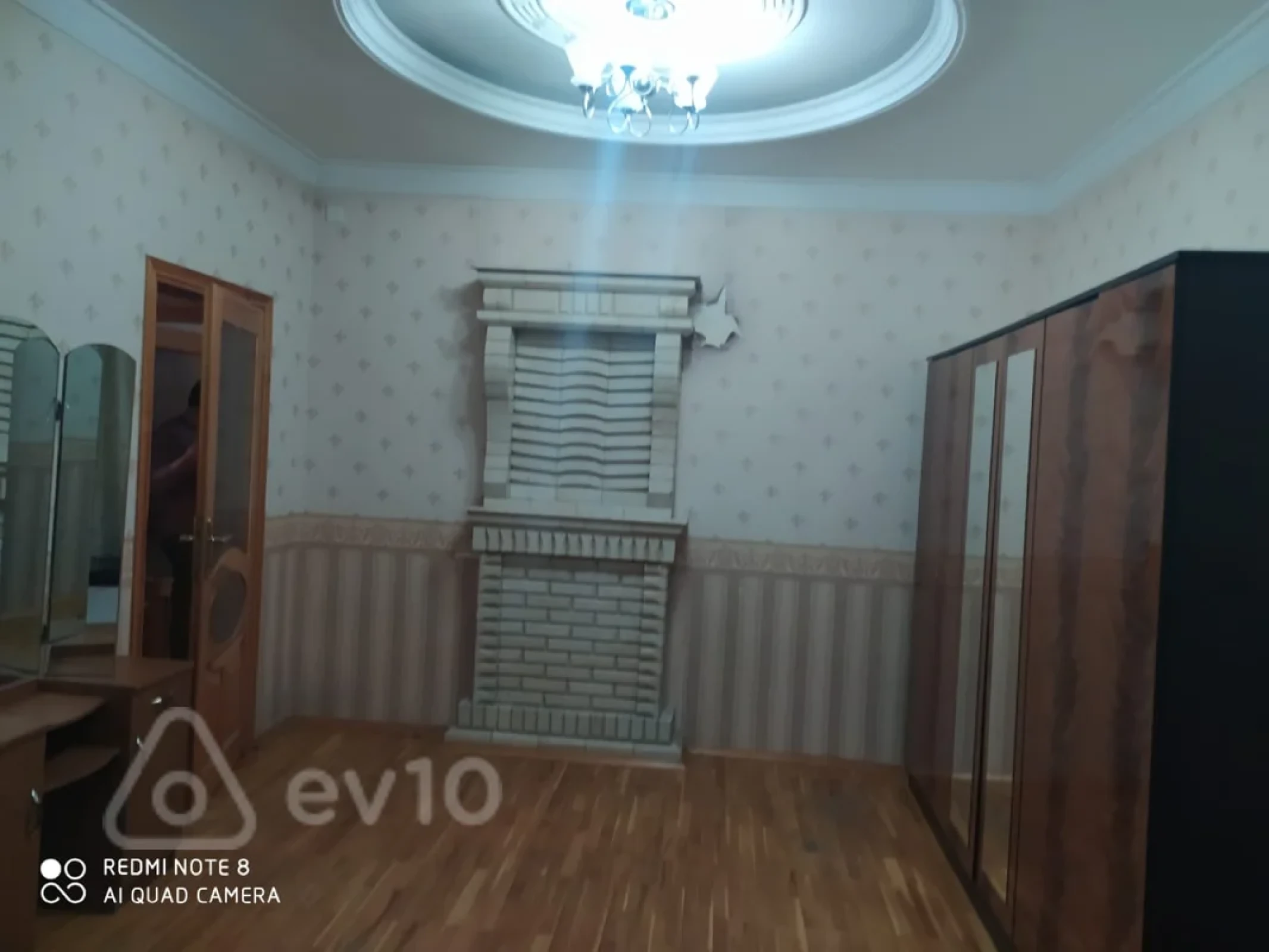 Kirayə verilir 3 otaqlı köhnə tikili 80 m²