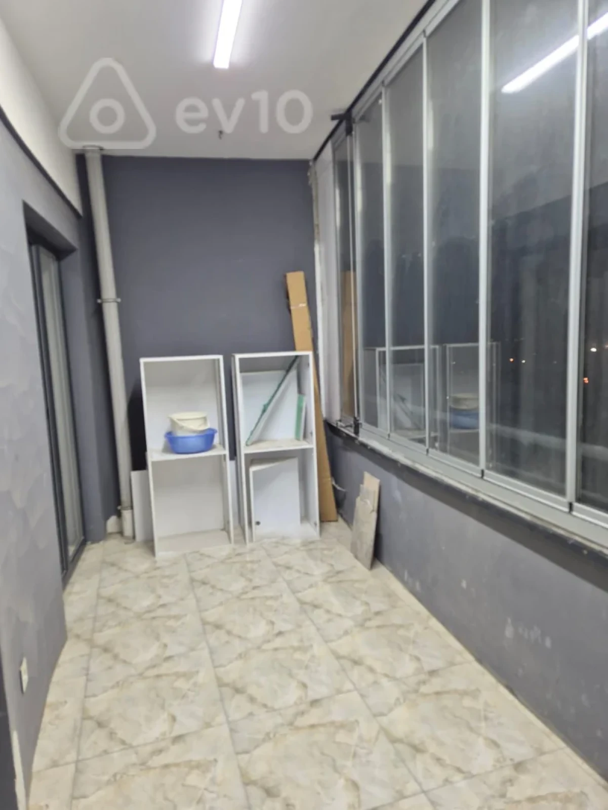 Kirayə verilir 2 otaqlı yeni tikili 78 m²