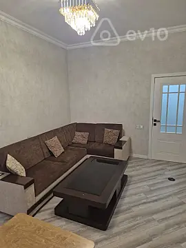 Kirayə verilir 2 otaqlı yeni tikili 78 m²
