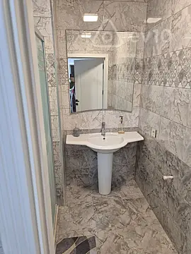 Kirayə verilir 2 otaqlı yeni tikili 78 m²