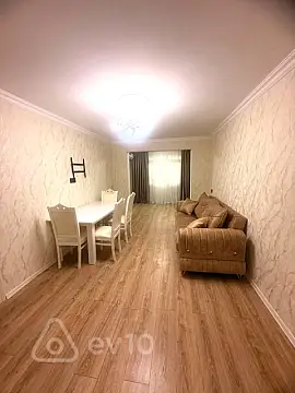 Kirayə verilir 2 otaqlı köhnə tikili 60 m² — Bakı, Nizami 2 otaq 60.00 m²