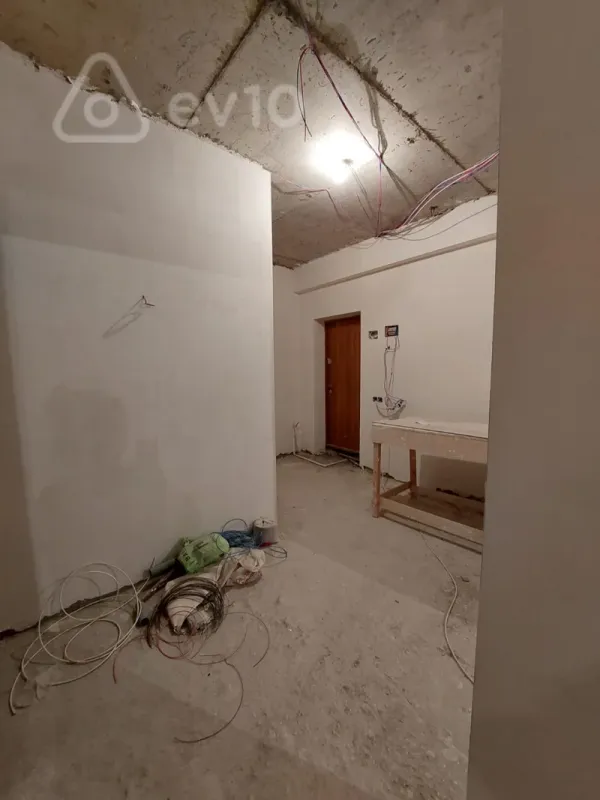 Satılır 2 otaqlı yeni tikili 61 m²