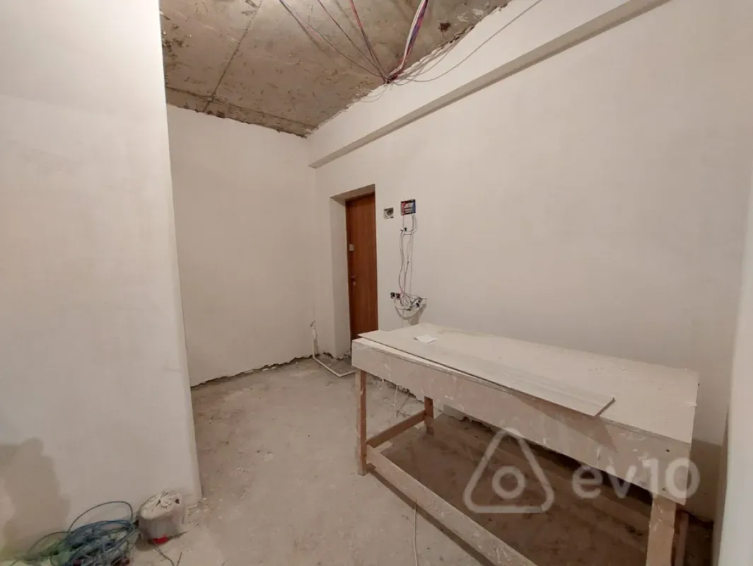 Satılır 2 otaqlı yeni tikili 61 m²