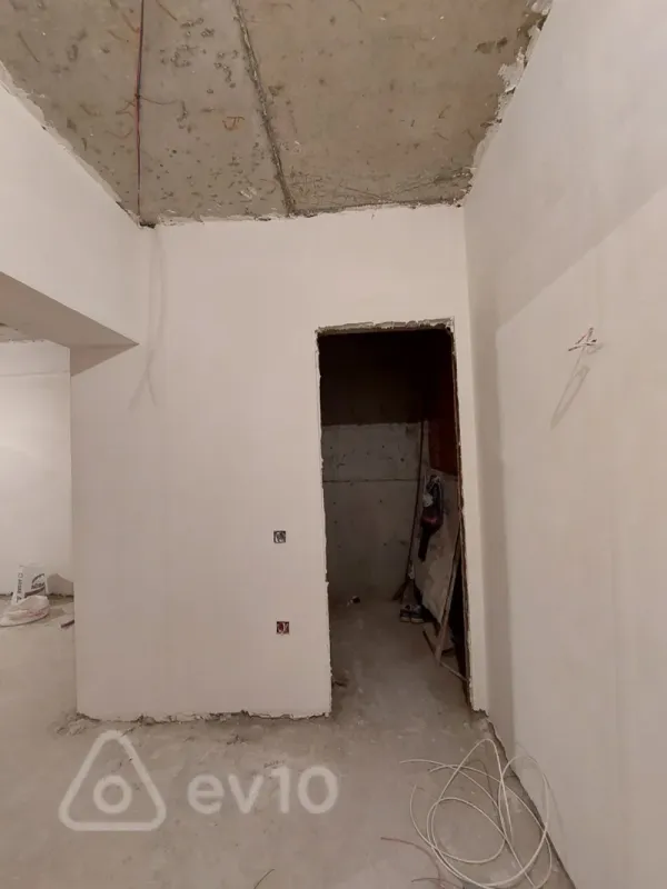 Satılır 2 otaqlı yeni tikili 61 m²