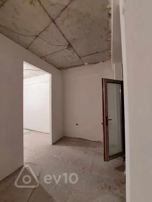 Satılır 2 otaqlı yeni tikili 61 m²