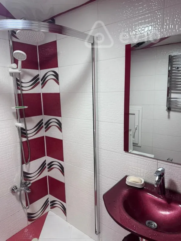 Kirayə verilir 2 otaqlı yeni tikili 60 m²