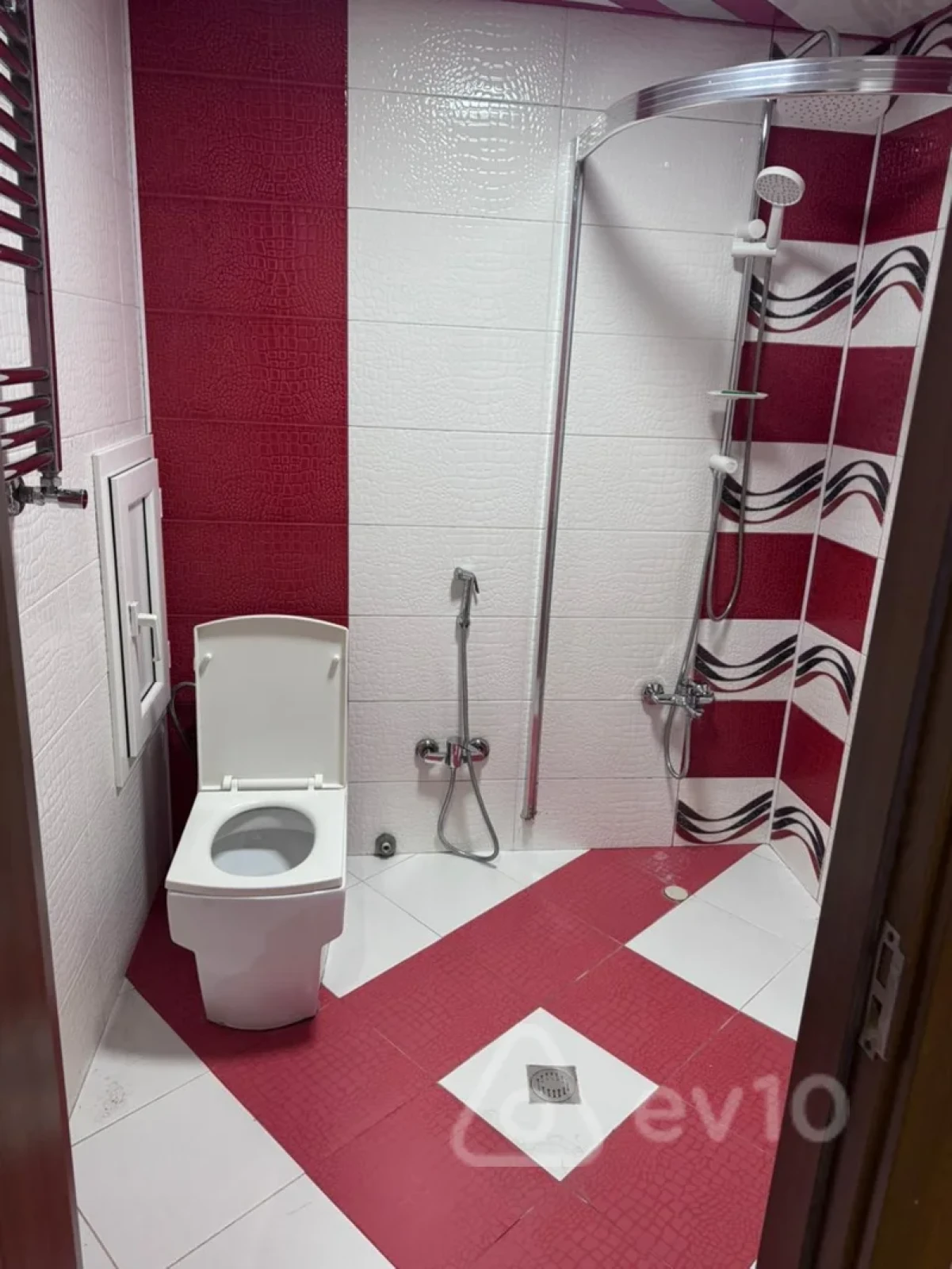 Kirayə verilir 2 otaqlı yeni tikili 60 m²