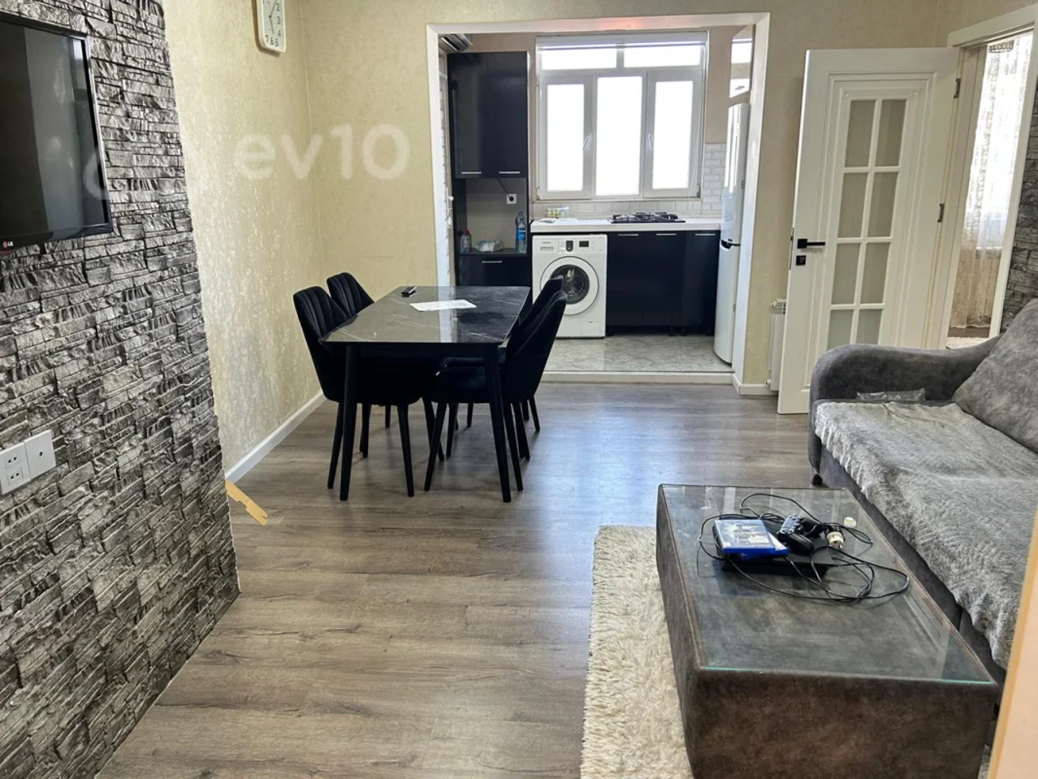 Kirayə verilir 3 otaqlı yeni tikili 70 m²