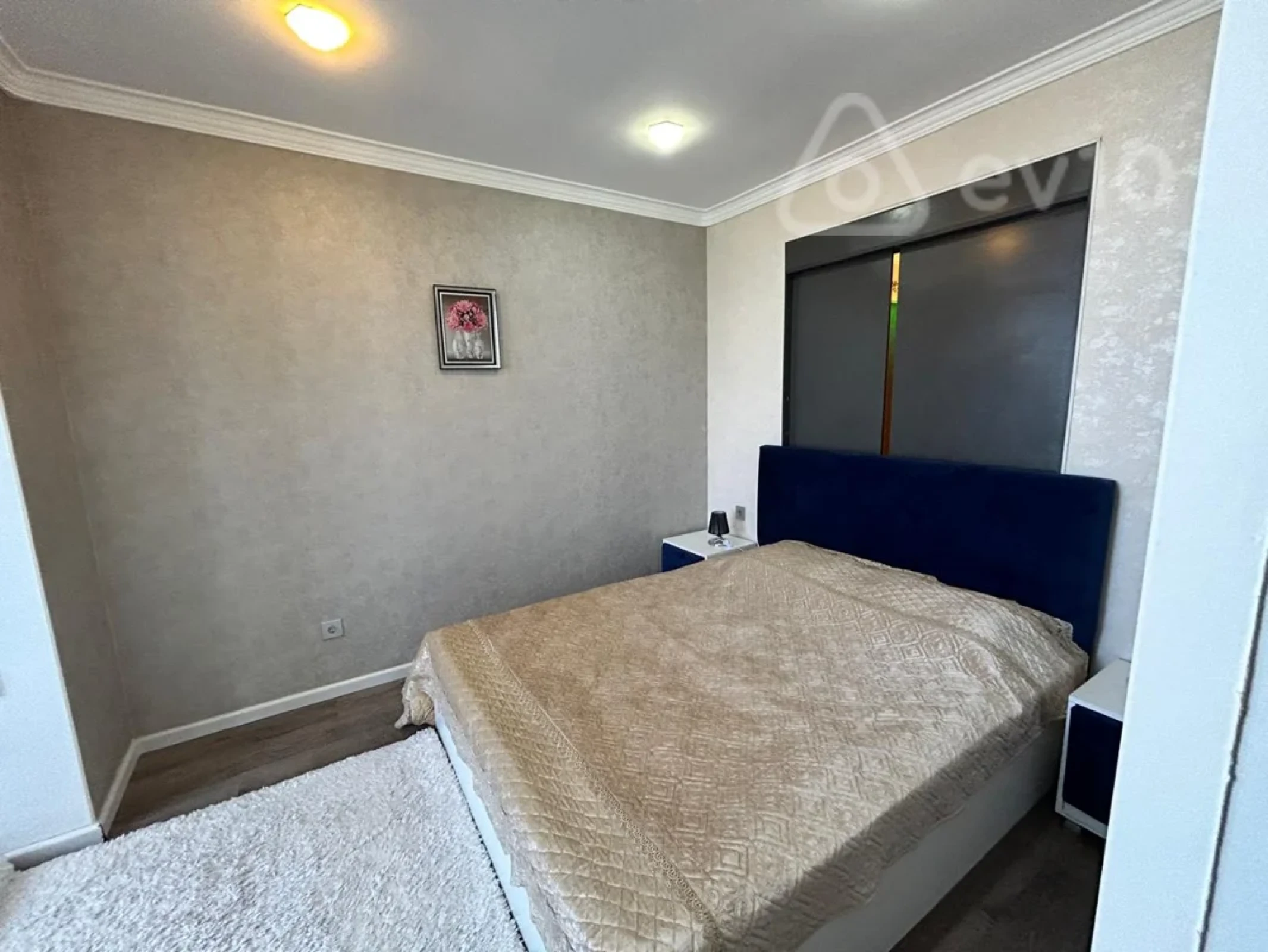 Kirayə verilir 3 otaqlı yeni tikili 70 m²