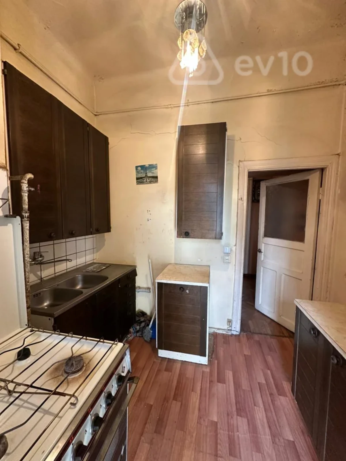 Kirayə verilir 3 otaqlı köhnə tikili 85 m²