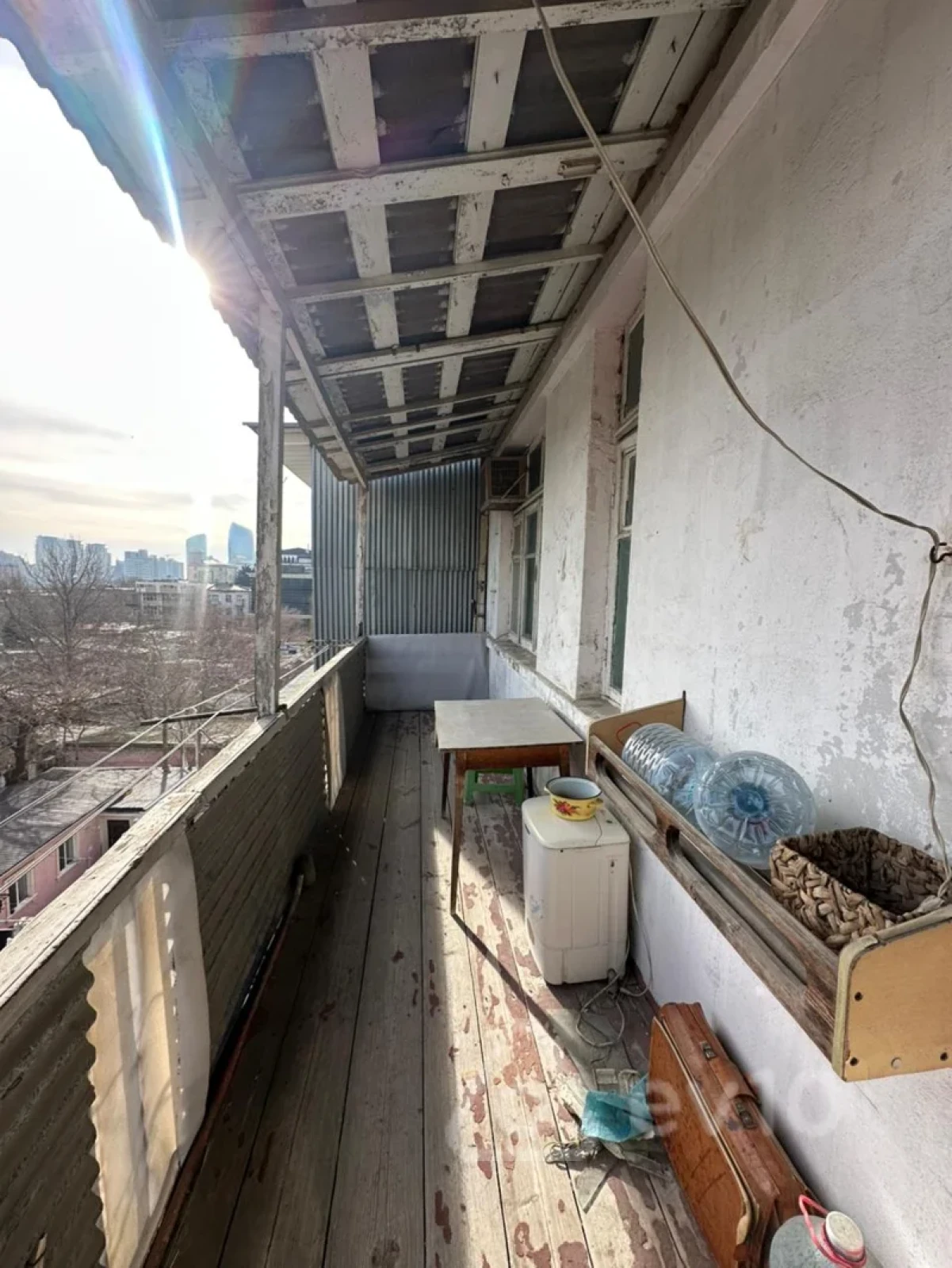 Kirayə verilir 3 otaqlı köhnə tikili 85 m²