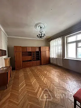 Kirayə verilir 3 otaqlı köhnə tikili 85 m²