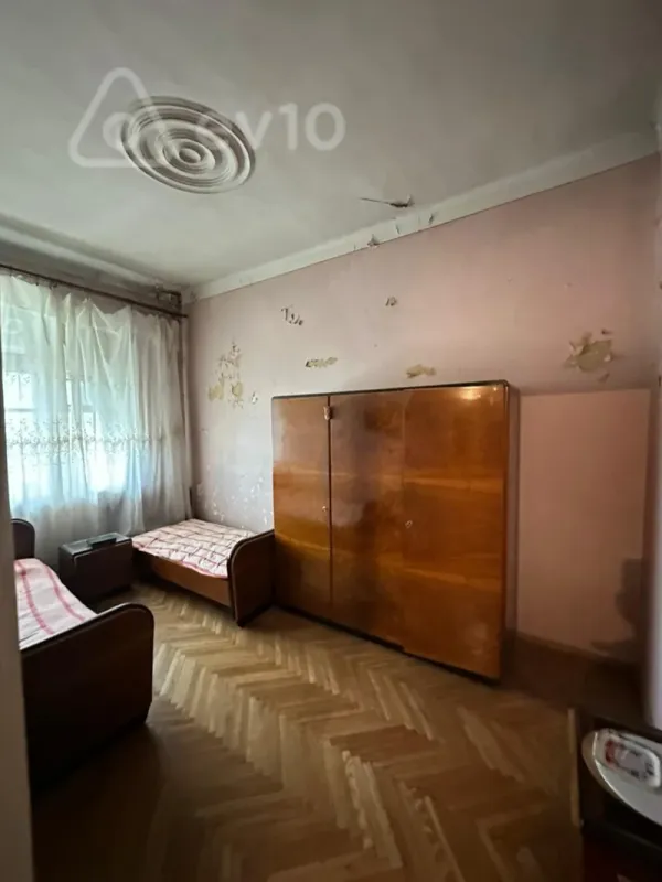 Kirayə verilir 3 otaqlı köhnə tikili 85 m²