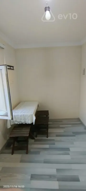 Kirayə verilir 1 otaqlı həyət evi 32 m²