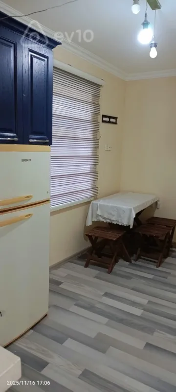 Kirayə verilir 1 otaqlı həyət evi 32 m²