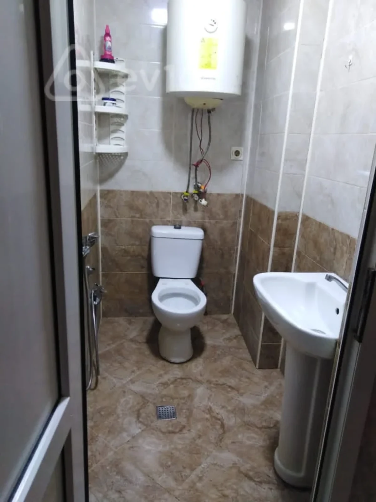 Kirayə verilir 2 otaqlı yeni tikili 50 m²
