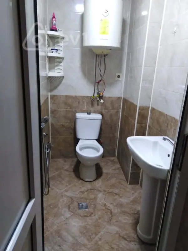 Kirayə verilir 2 otaqlı yeni tikili 50 m²