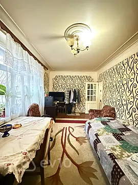 Satılır 2 otaqlı köhnə tikili 65 m²