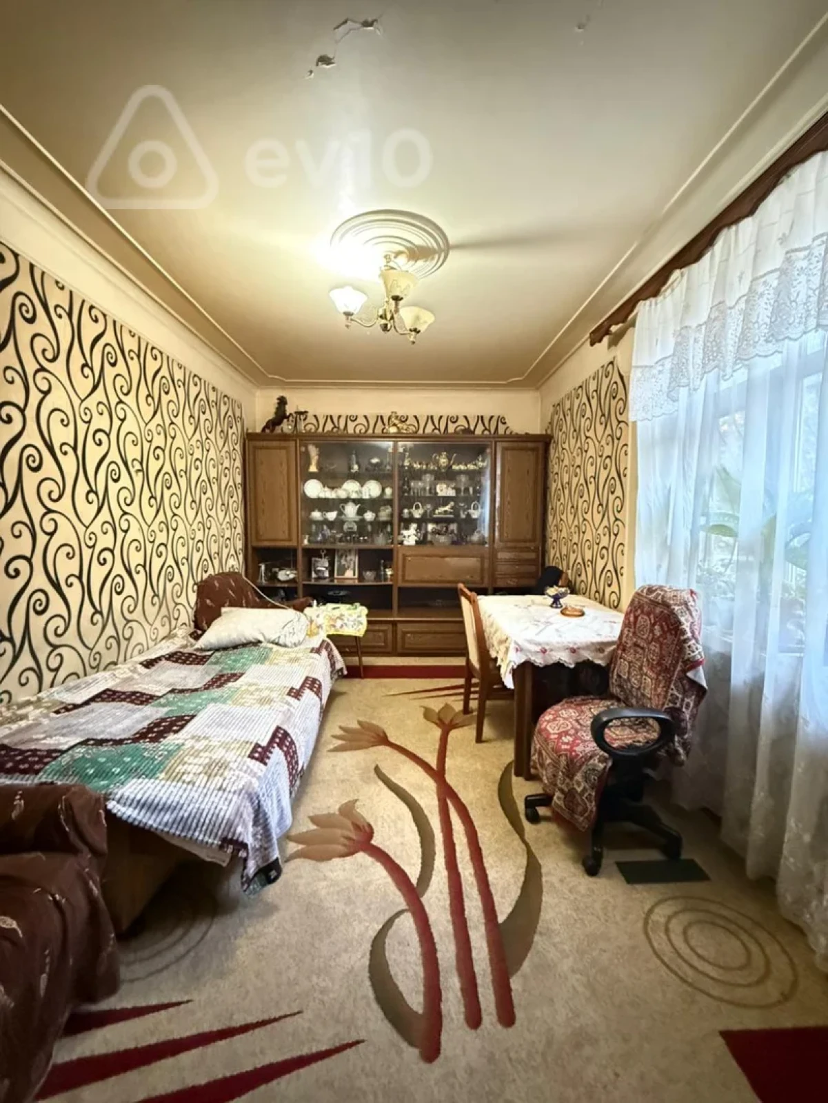 Satılır 2 otaqlı köhnə tikili 65 m²