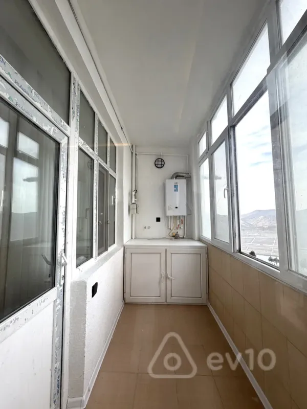 Satılır 2 otaqlı yeni tikili 70 m²