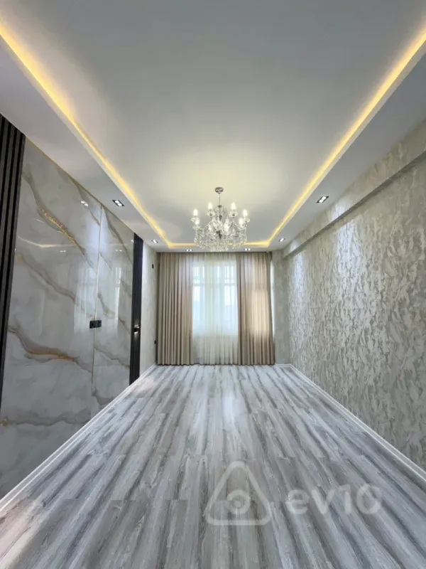 Satılır 2 otaqlı yeni tikili 70 m²