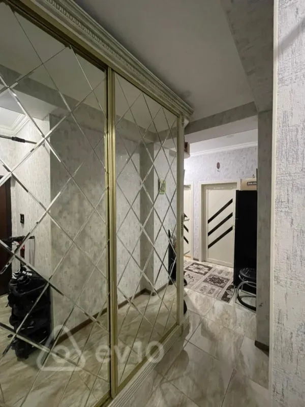 Kirayə verilir 2 otaqlı yeni tikili 60 m²