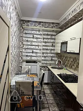 Kirayə verilir 2 otaqlı yeni tikili 60 m²