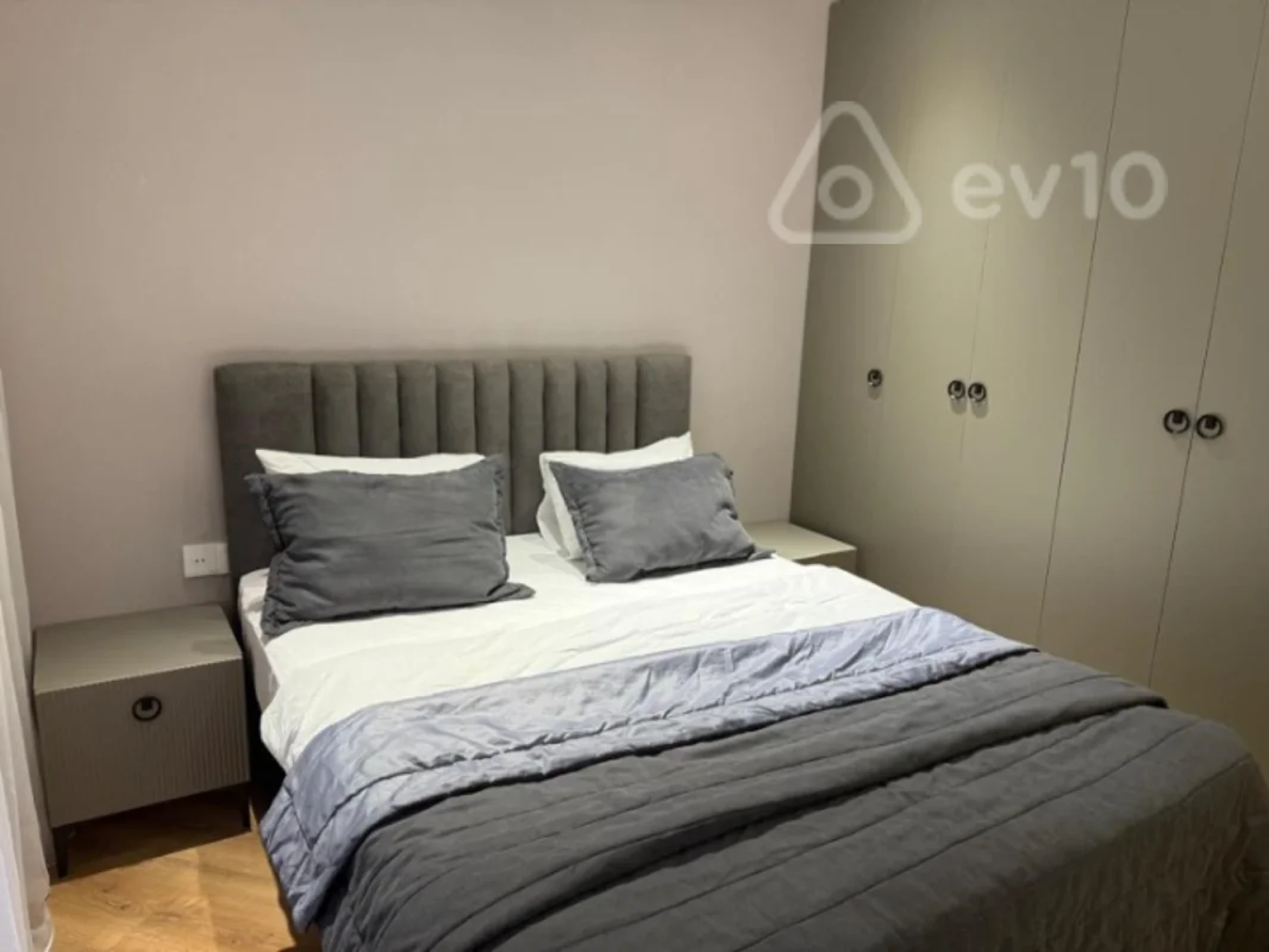 Kirayə verilir 2 otaqlı yeni tikili 63 m²