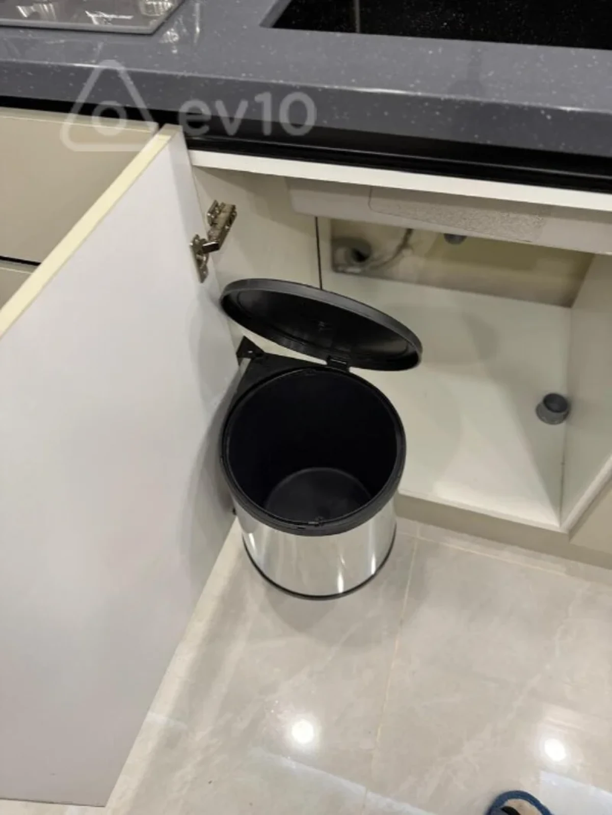 Kirayə verilir 2 otaqlı yeni tikili 63 m²