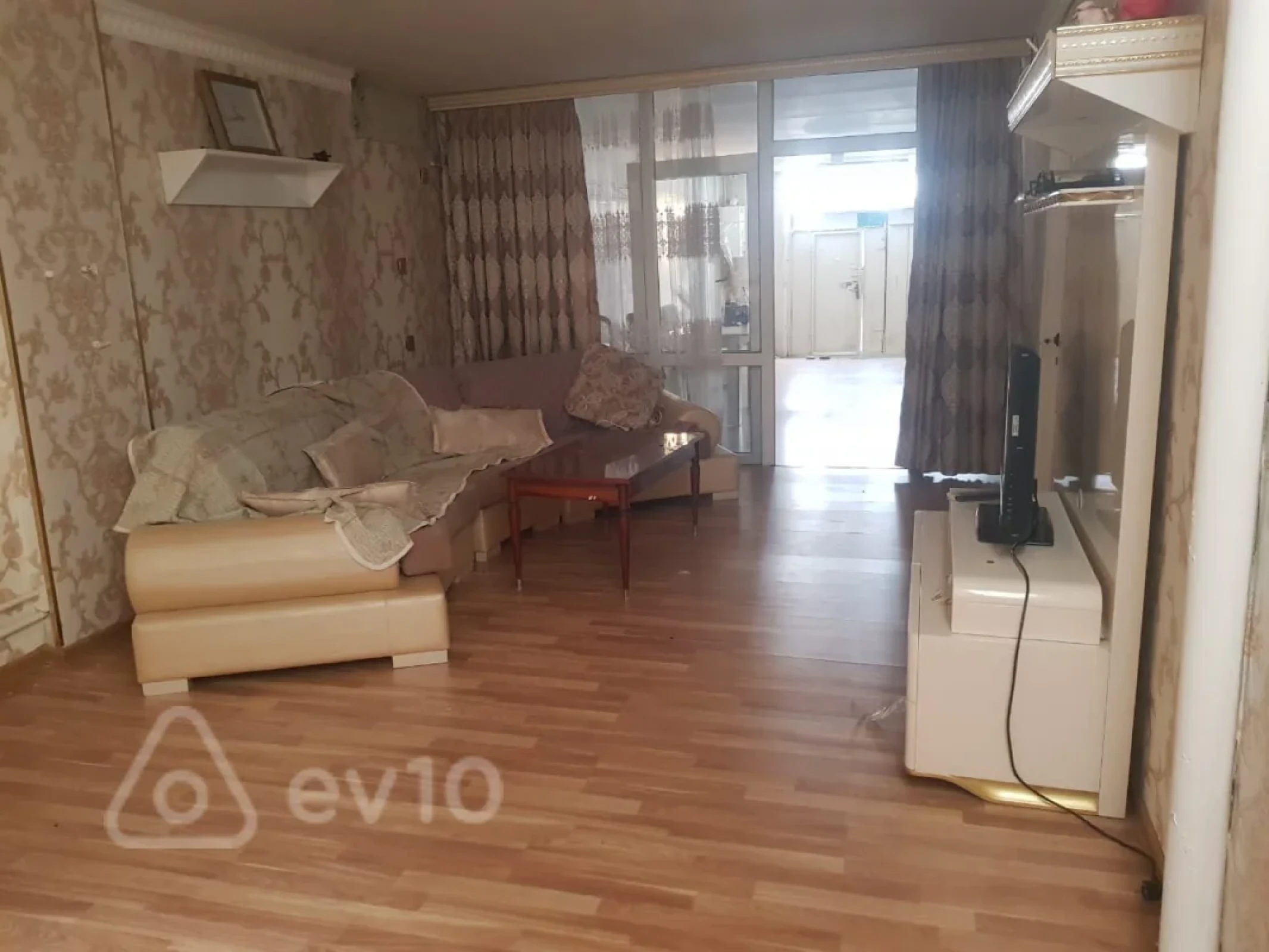 Kirayə verilir 5 otaqlı həyət evi 250 m²