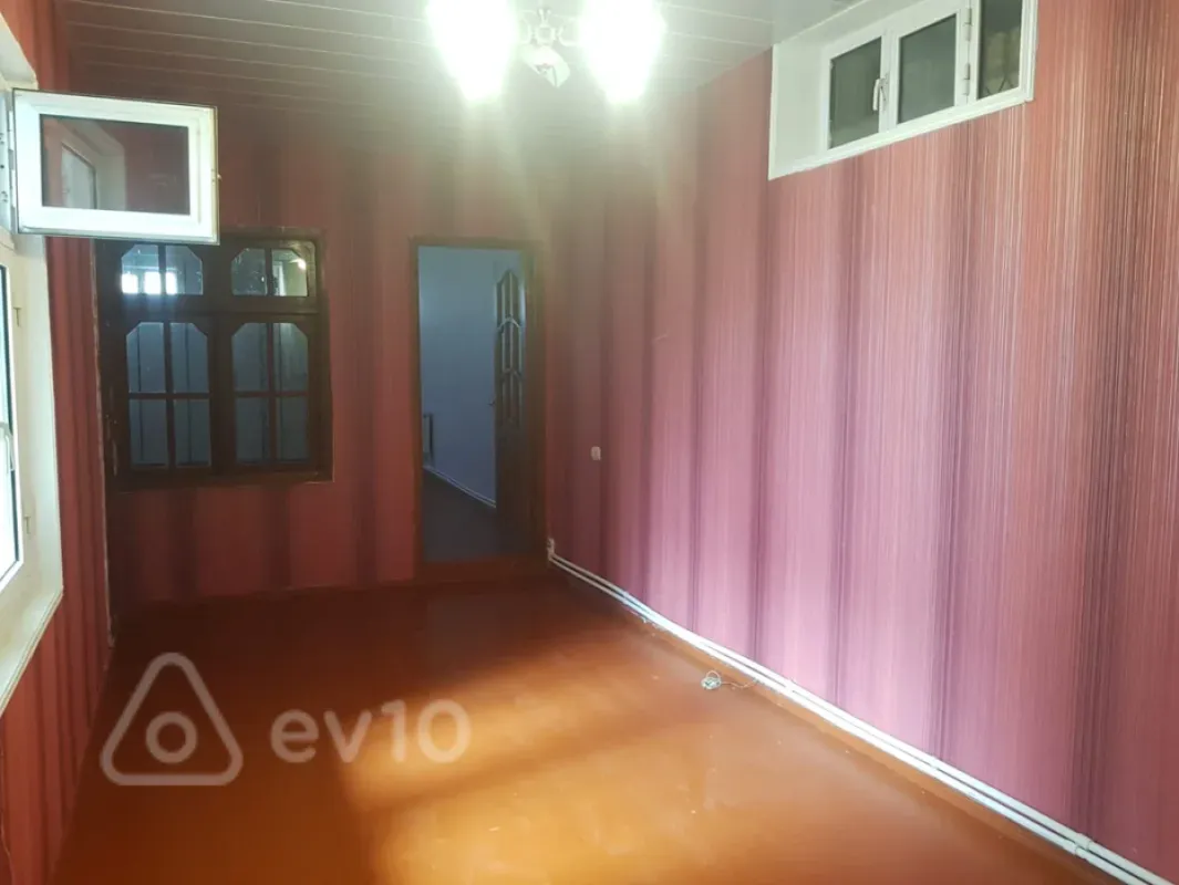 Kirayə verilir 5 otaqlı həyət evi 250 m²