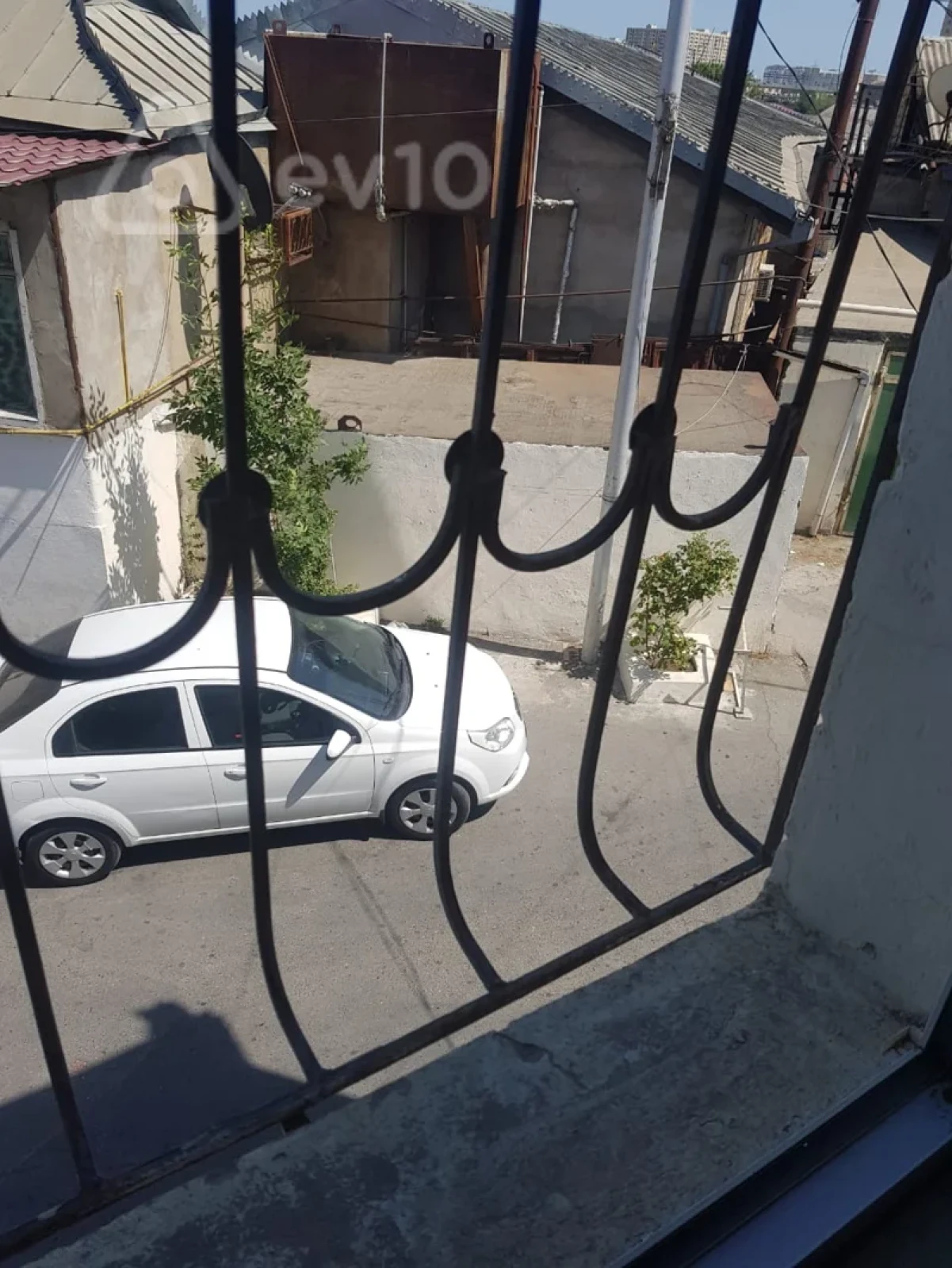 Kirayə verilir 5 otaqlı həyət evi 250 m²