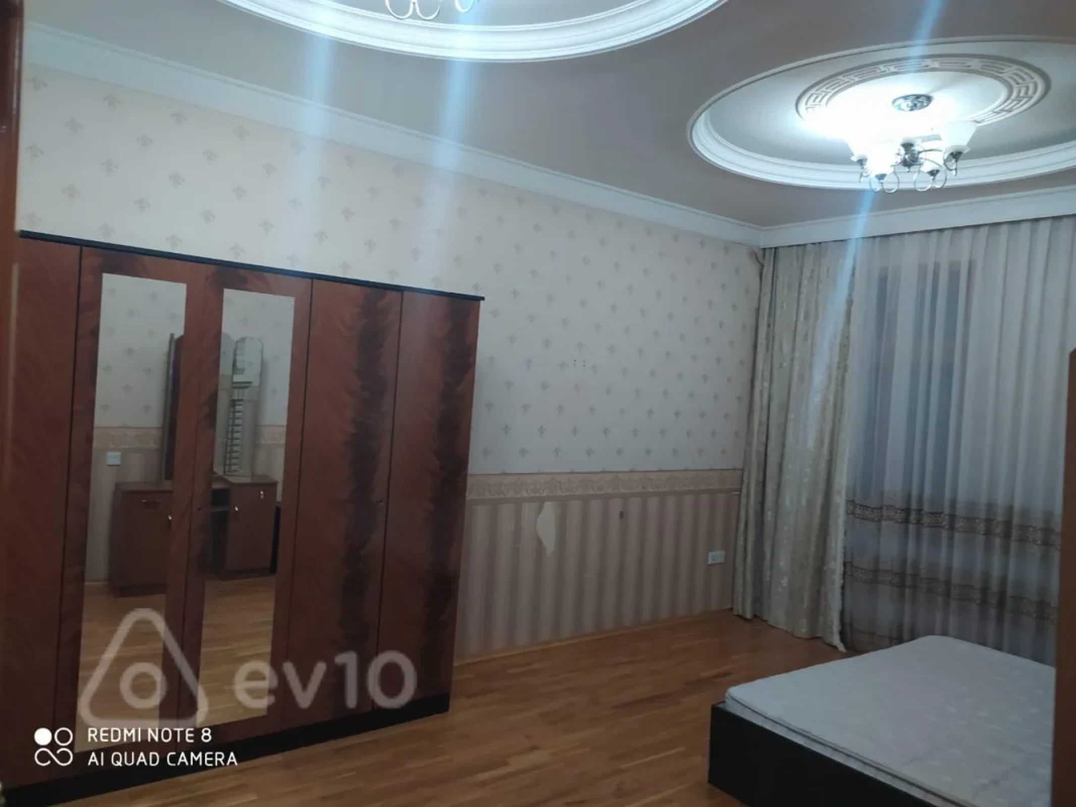 Kirayə verilir 3 otaqlı köhnə tikili 70 m²