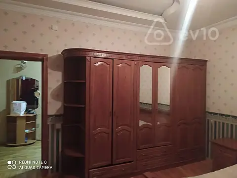 Kirayə verilir 3 otaqlı köhnə tikili 70 m²