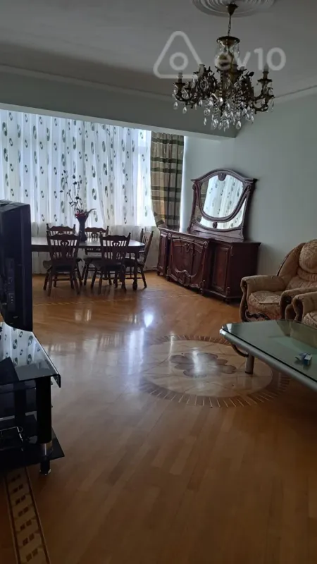 Kirayə verilir 3 otaqlı yeni tikili 110 m²