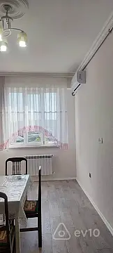 Kirayə verilir 2 otaqlı yeni tikili 45 m²