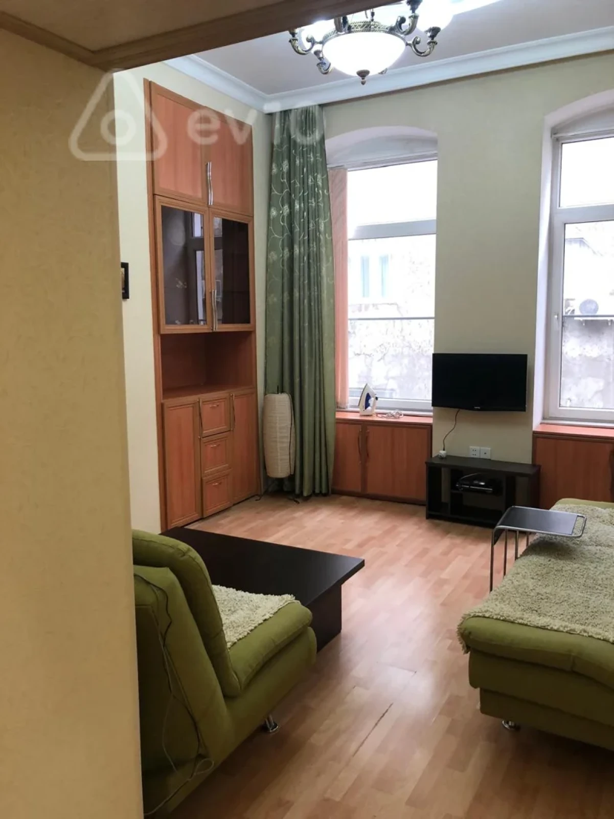 Kirayə verilir 2 otaqlı köhnə tikili 55 m²
