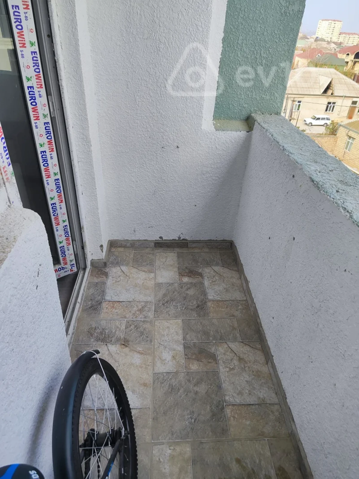 Satılır 3 otaqlı yeni tikili 60 m²