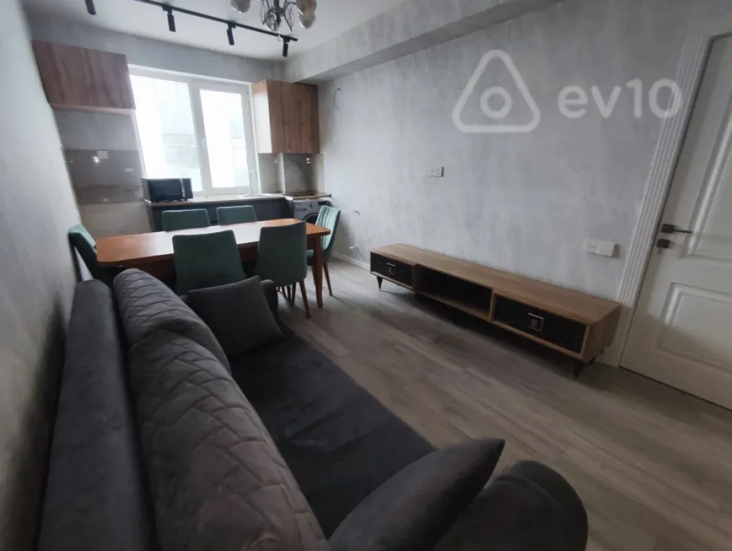 Satılır 3 otaqlı yeni tikili 60 m²