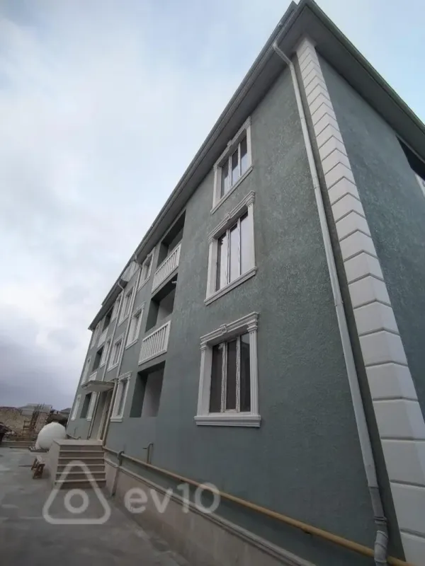Satılır 3 otaqlı yeni tikili 60 m²