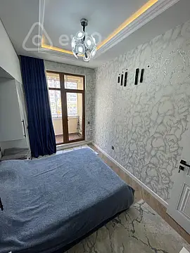 Kirayə verilir 2 otaqlı yeni tikili 50 m²