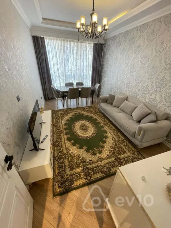 Kirayə verilir 2 otaqlı yeni tikili 50 m²